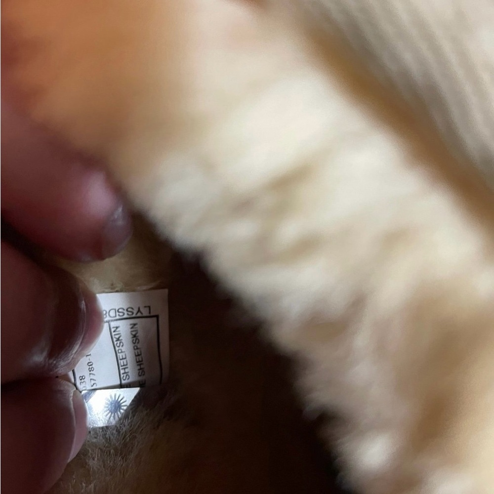 UGG Tan Sheepskin Fur Lining